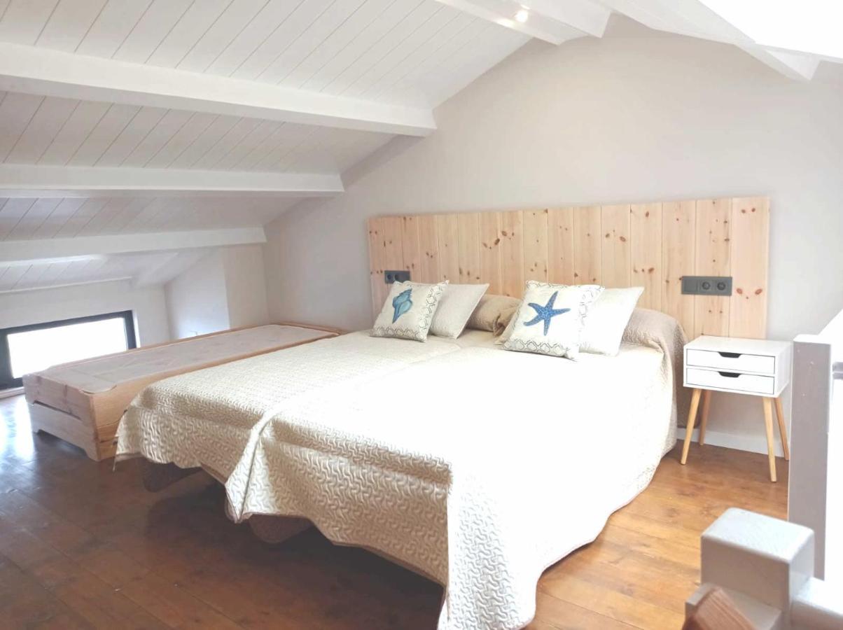 Vila Marina. Casa Marinera Con Terraza Sobre El Mar En Caion Cayón 外观 照片